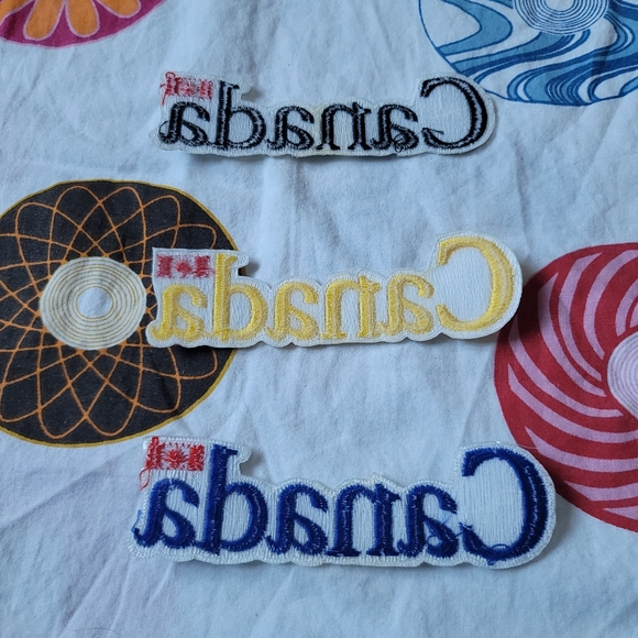 Canada iron on patches - Picture 8 of 8